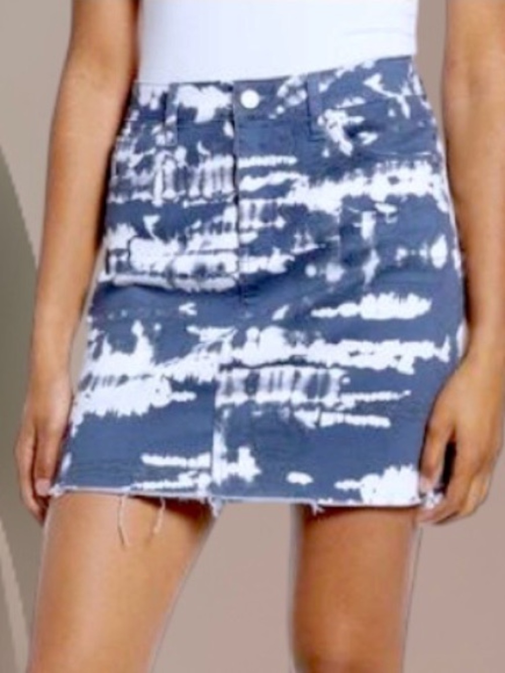 Tinsel Blue and White Tie-Dye Denim Mini Skirt ~ EUC